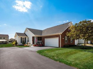 8283 Kingfisher Ln, Pickerington, OH 43147