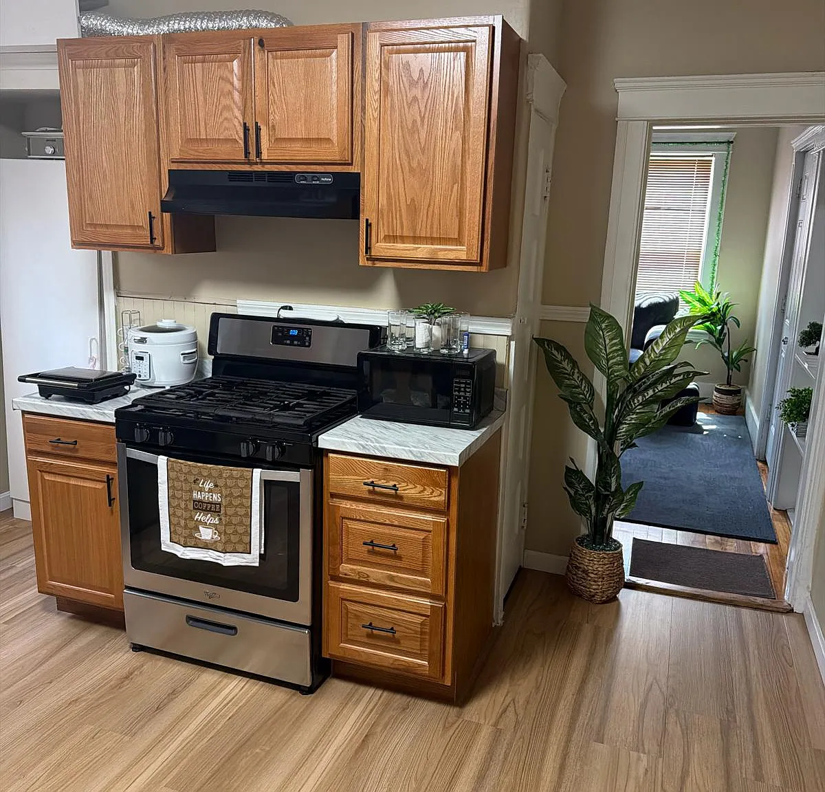 2 bed, 962 sqft, $1,900 — Photo 1