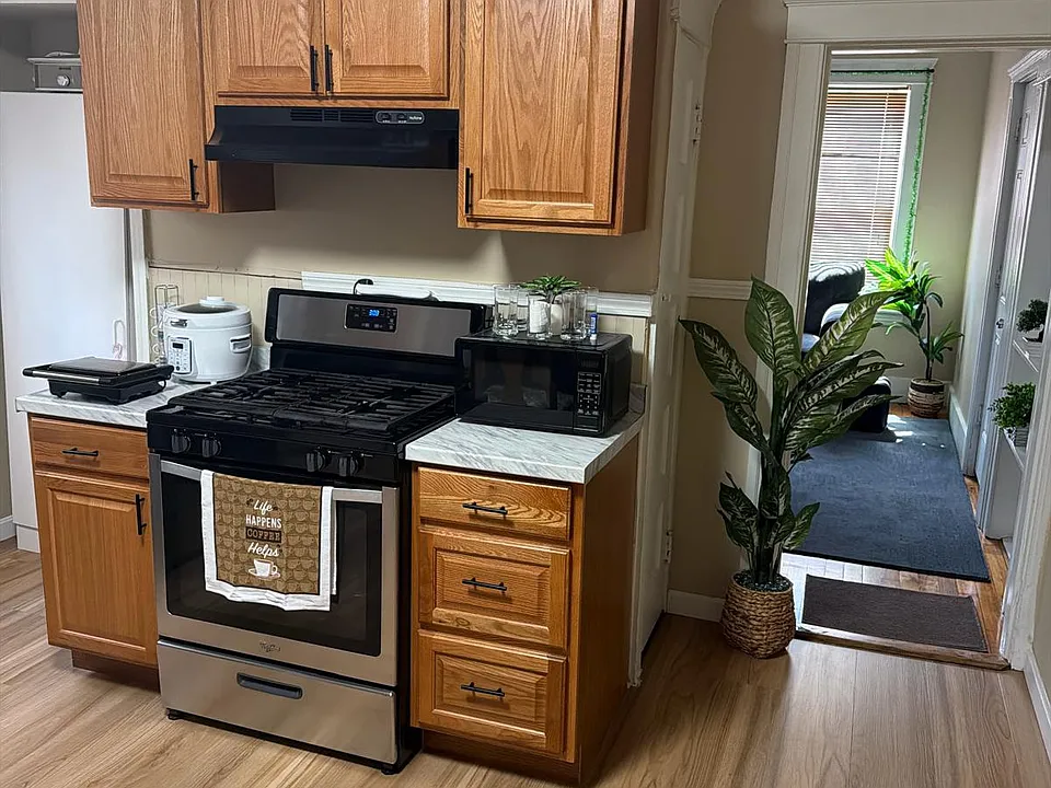 165 Ingleside Ave #1