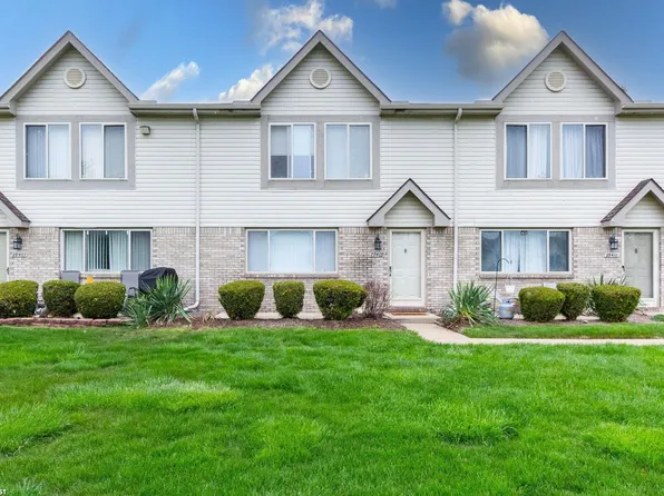 29409 Maurice Ct, Chesterfield, MI 48047