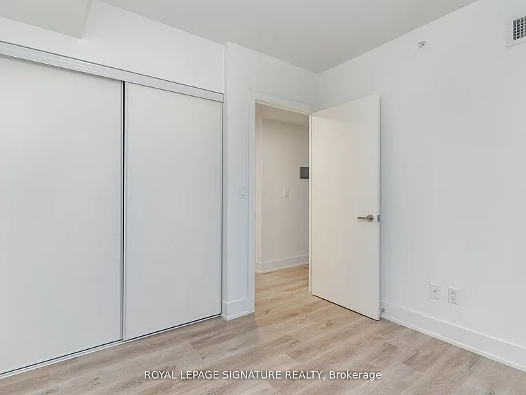 370 Martha St #304 — Photo 21