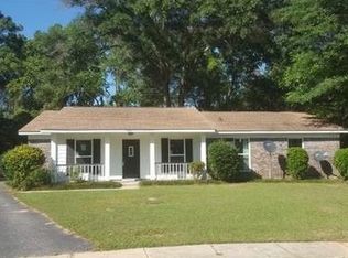 5800 Holly Hill Ct, Mobile, AL 36609