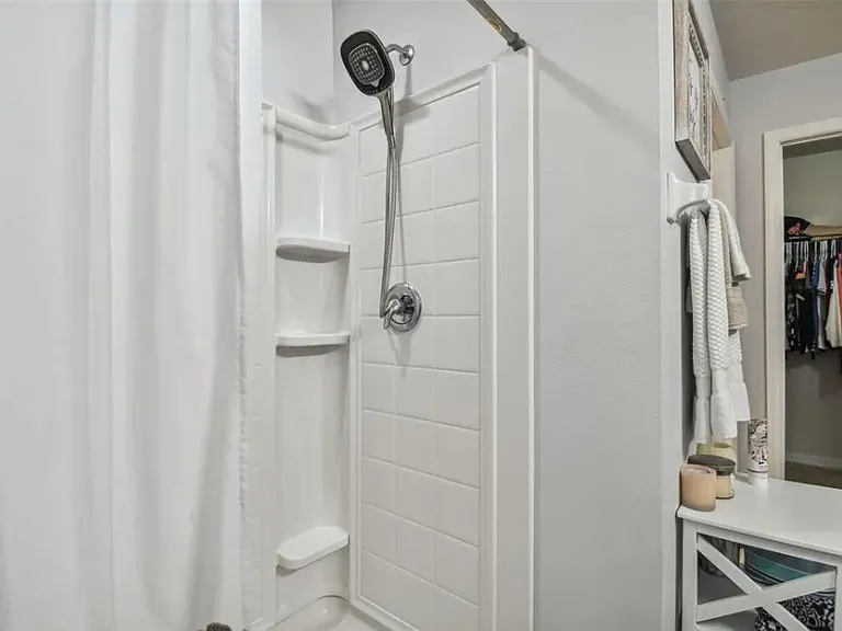 5573 Geiger Estates Dr — Photo 24