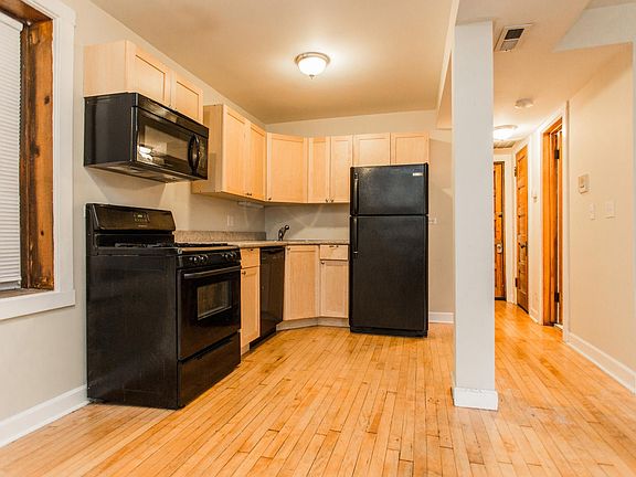 4th image of 1620 N Winchester Ave #Basement