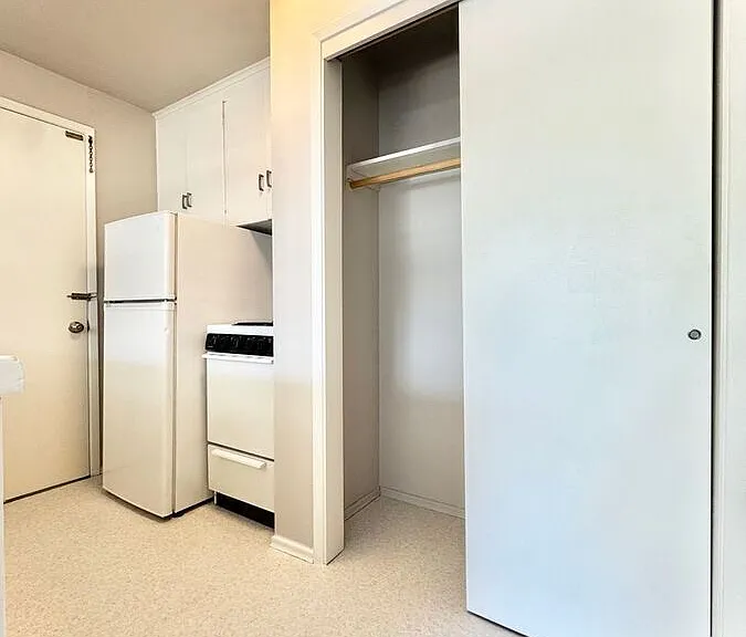 11527 28th Ave NE #207 — Photo 6