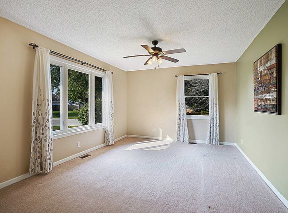 4th image of 13624 W Briarwood Dr