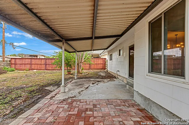 4303 Sunshadow St — Photo 22