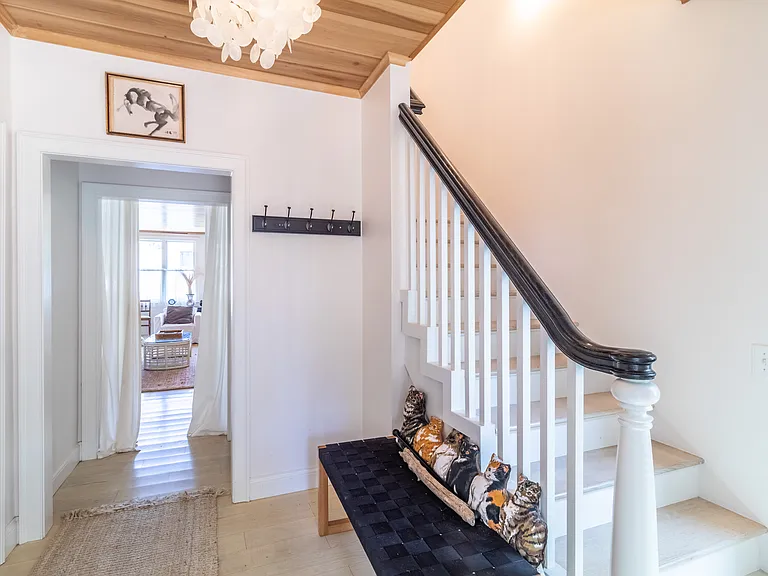 7 Halsey St — Photo 10