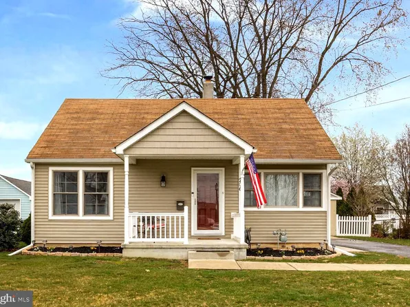 206 Patricia Ln, Runnemede, NJ 08078