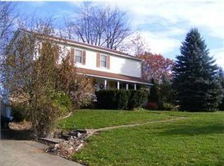100 Stratford Dr, Butler, PA 16002