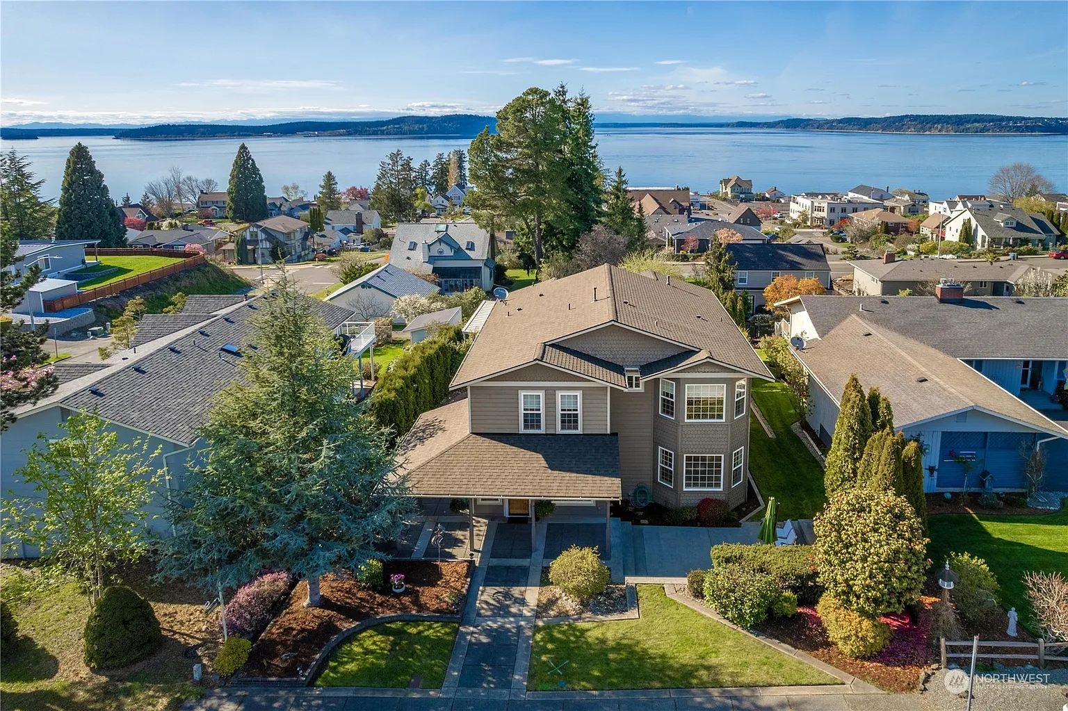1607 Nisqually Street photo 1