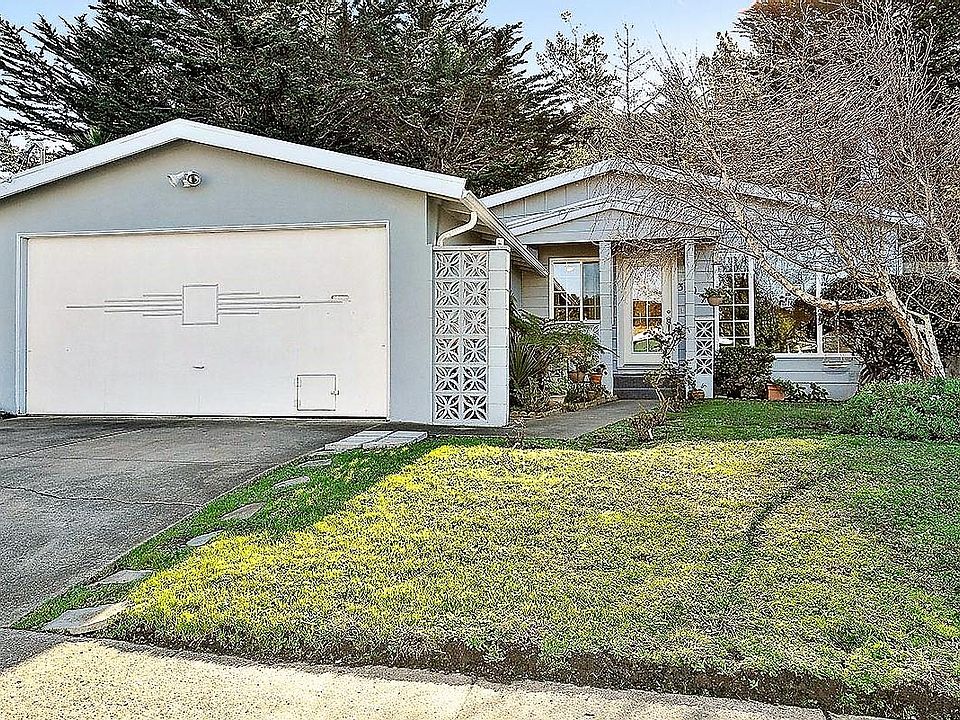 1st image of 320 Seaside Dr