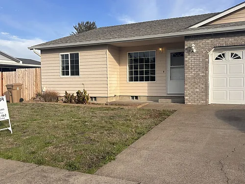 3961 Azalea Ave SE Photo 1