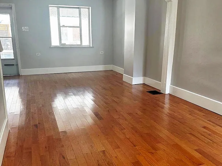 2517 S Mildred St — Photo 2