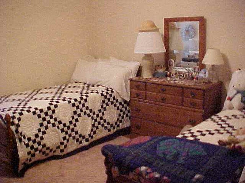 4th image of 3012 WILLIAMSBURG Drive