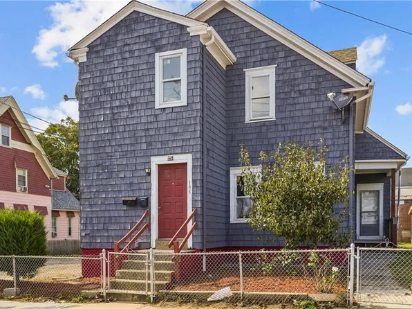195 Cross St, Central Falls, RI 02863