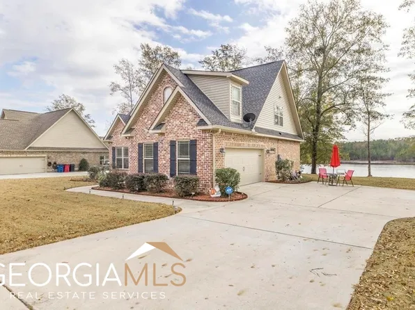 326 Willow Cove Ct, Lizella, GA 31052