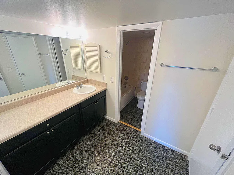 2828 Tennis Club Dr #207 — Photo 8