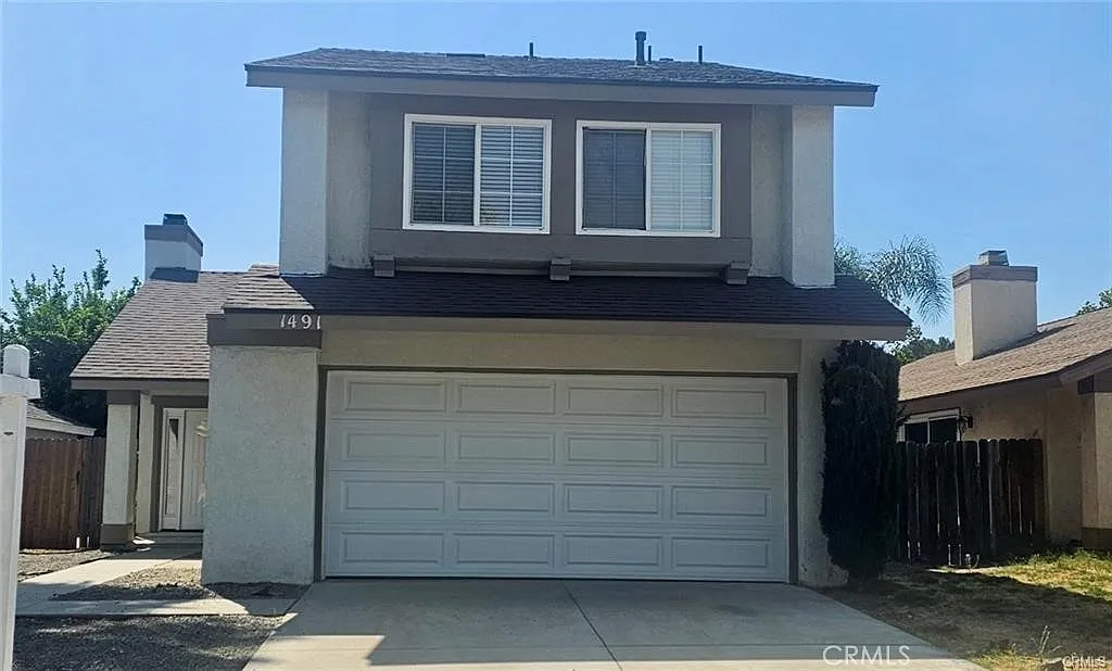 4 bed, 2.5 bath, 1343 sqft, $3,290 — Photo 1