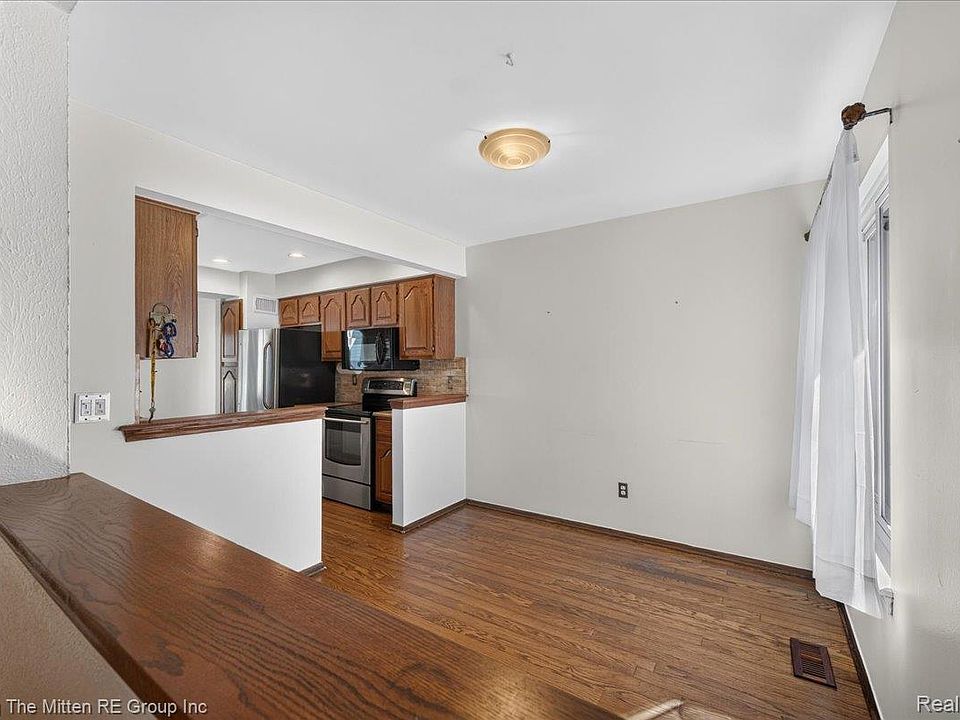1198 Concord Ct, photo 4
