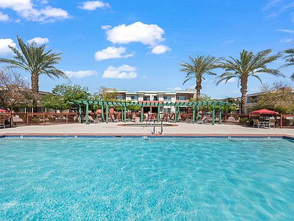 9920 POOL AREA