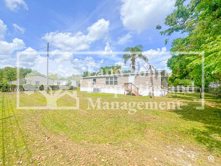 3230 J And J Manor Rd — Photo 16