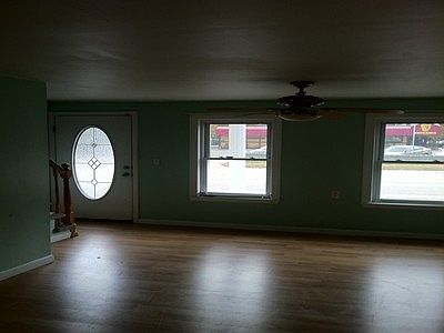 4th image of 30 Washington St