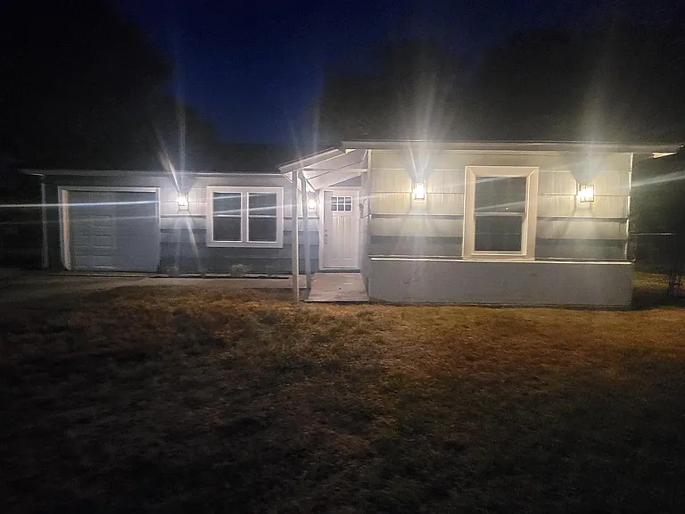 1504 Bowie Dr — Photo 15