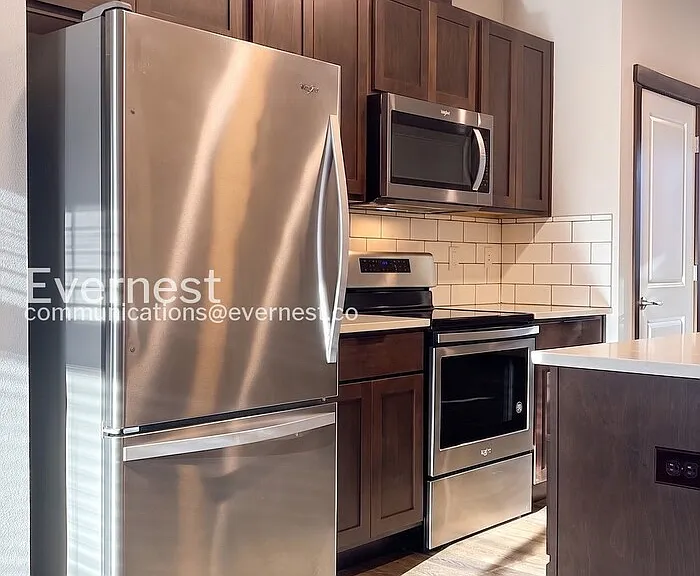 129 SW 185th Ln — Photo 4