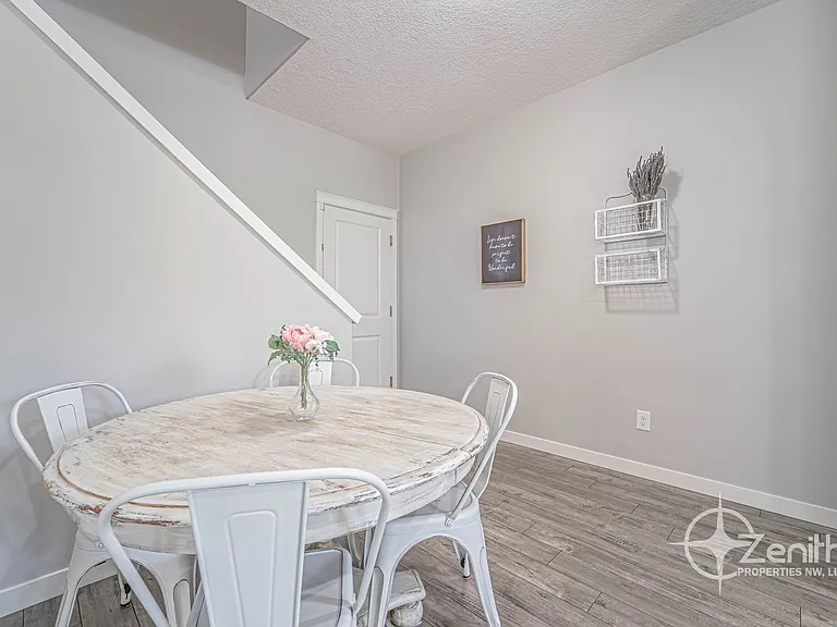 186 N 44th Pl — Photo 10