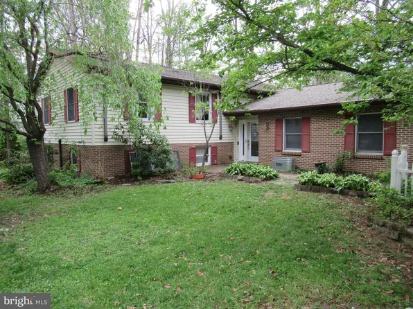 202 Pickwick Ave, State College, PA 16803