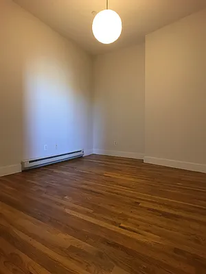 Rented by City Vista Inc | media 35