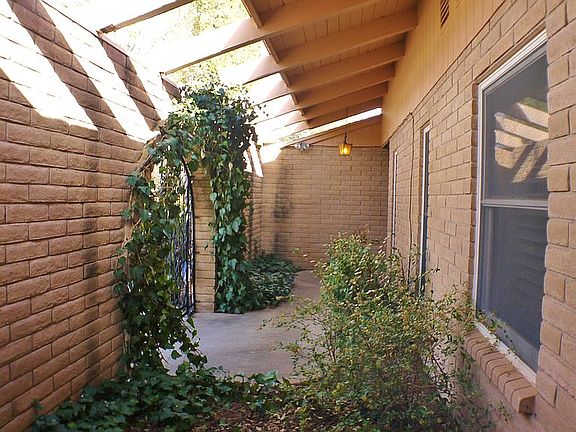5th image of 5417 S Osage Ave