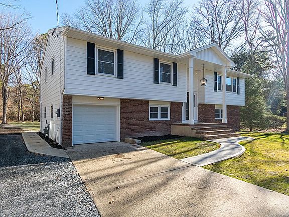 2nd image of 549 Frank Applegate Rd
