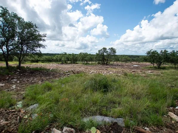 252 El Rincon Rd, Mountain Home, TX 78058