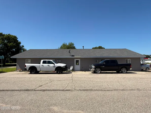 706 Dakota Ave, Big Stone City, SD 57216