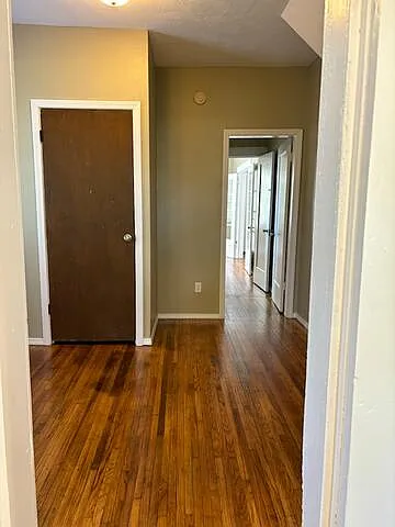 823 E Normal St — Photo 7