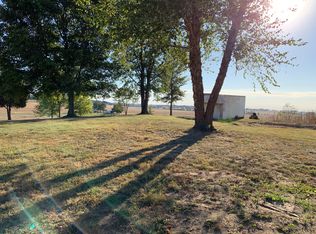 1410 E Marksberry Rd, Utica, KY 42376