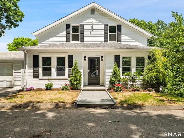 275 Riverview Ave, Shelton, CT 06484
