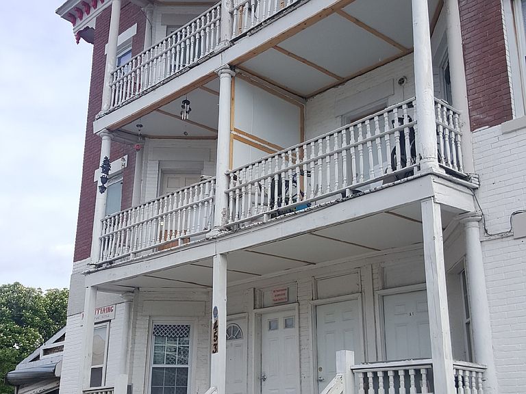 445453 Albany Ave, Hartford, CT 06120 B3 Apartments Hartford, CT