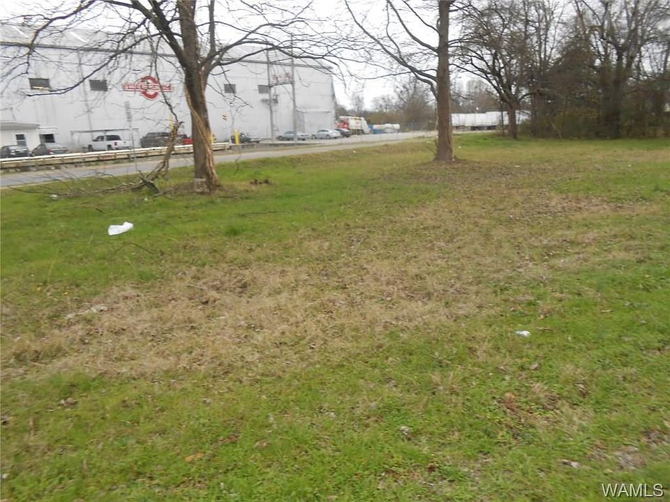 2nd image of 2704 26th St