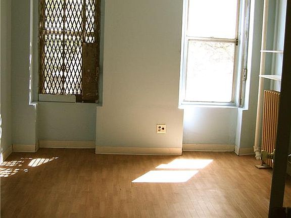 5th image of 111 W 106th St APT 2W
