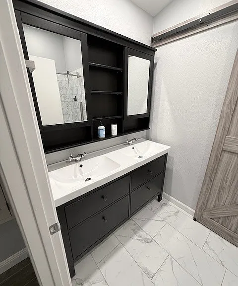 1283 N Sandecker Ln — Photo 24