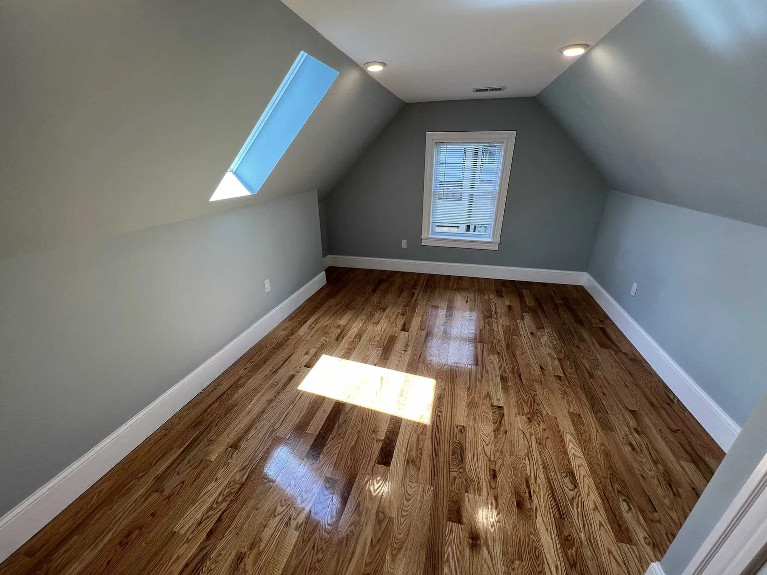 2 bed, $3,450 — Photo 4