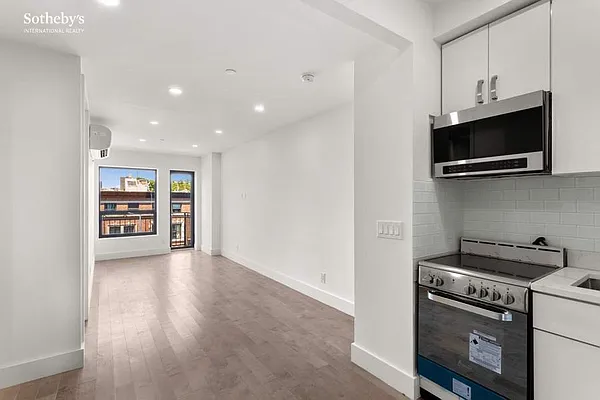 Rented by Sotheby's International Realty | media 3