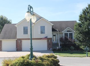 1204 Aerie Ln, Cameron, MO 64429