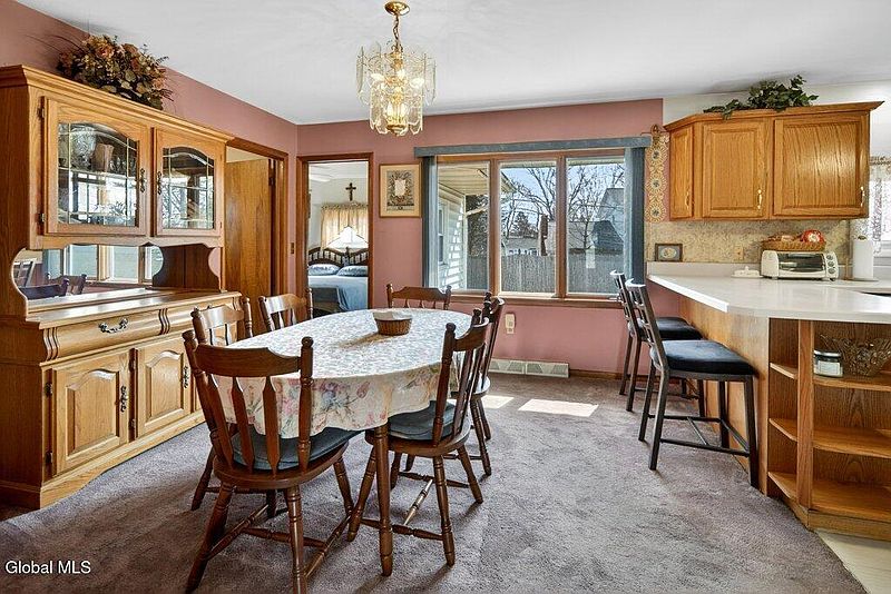 4th image of 3 Hudson Place