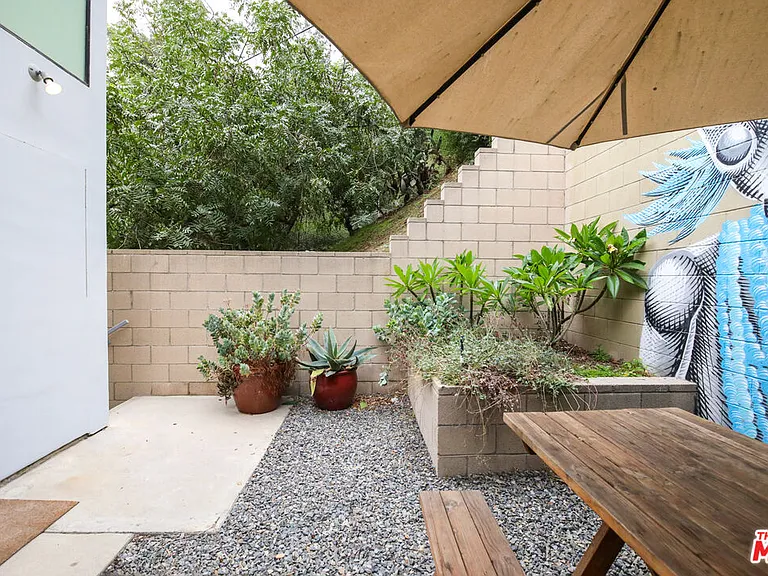2216 Bancroft Ave — Photo 35