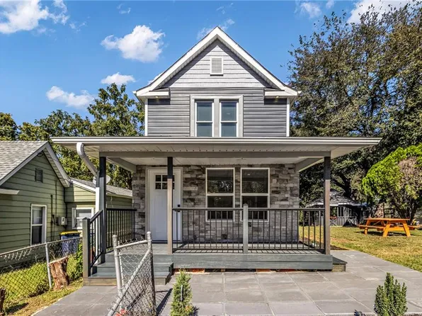 5822 E 10th St, Kansas City, MO 64126