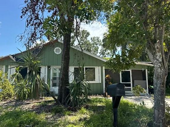 2nd image of 1236 31st Ave E